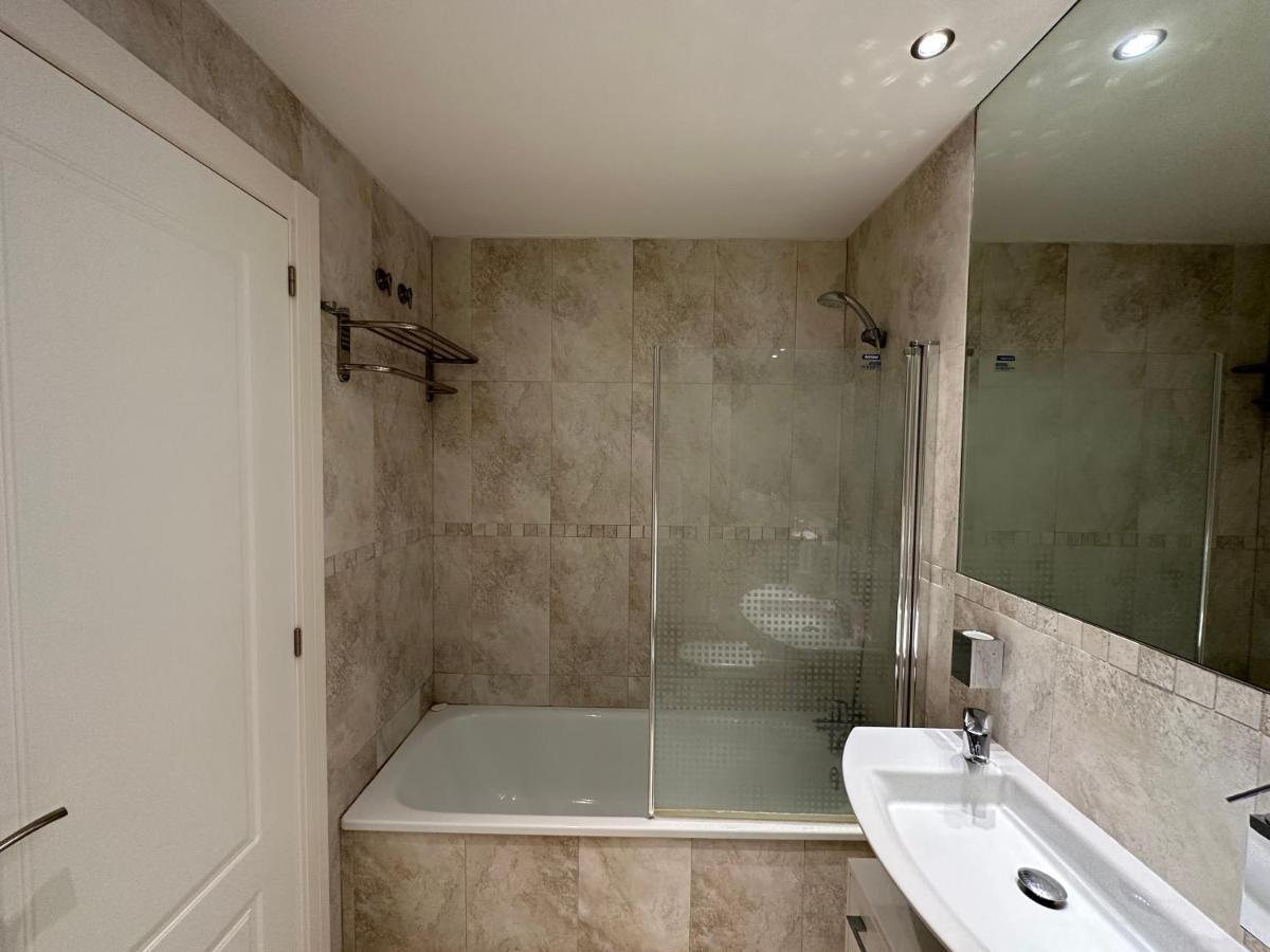 Luxury Residence Gemelos 26 Μπένιντορμ Εξωτερικό φωτογραφία